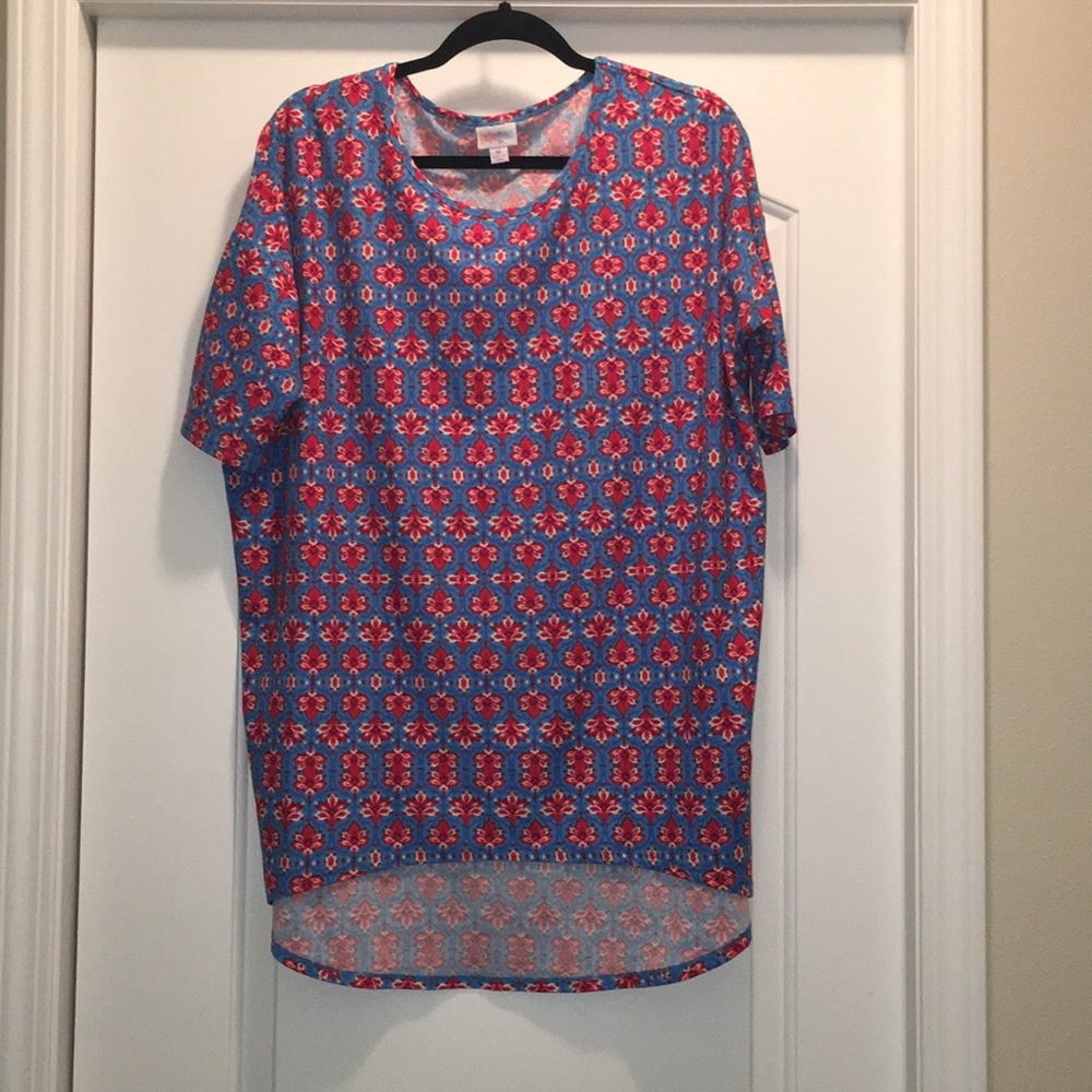 LuLaRoe Irma tunic top